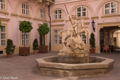 Primate's Residence : Fountain of St George and the dragon